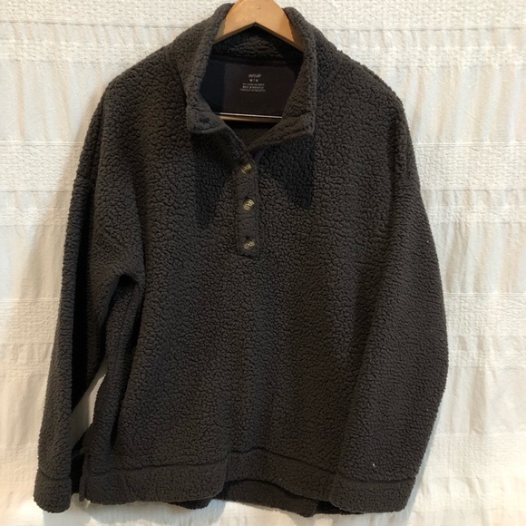 aerie Sweaters - Aerie fleece pullover sweater, EUC